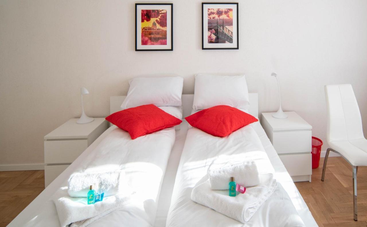 Free Parking Riverwalk Home - 4 Ppl,Wi-Fi,Ac, Tv ブダペスト エクステリア 写真